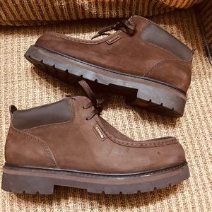90's Lugz Strutt Brown Suede Boots
